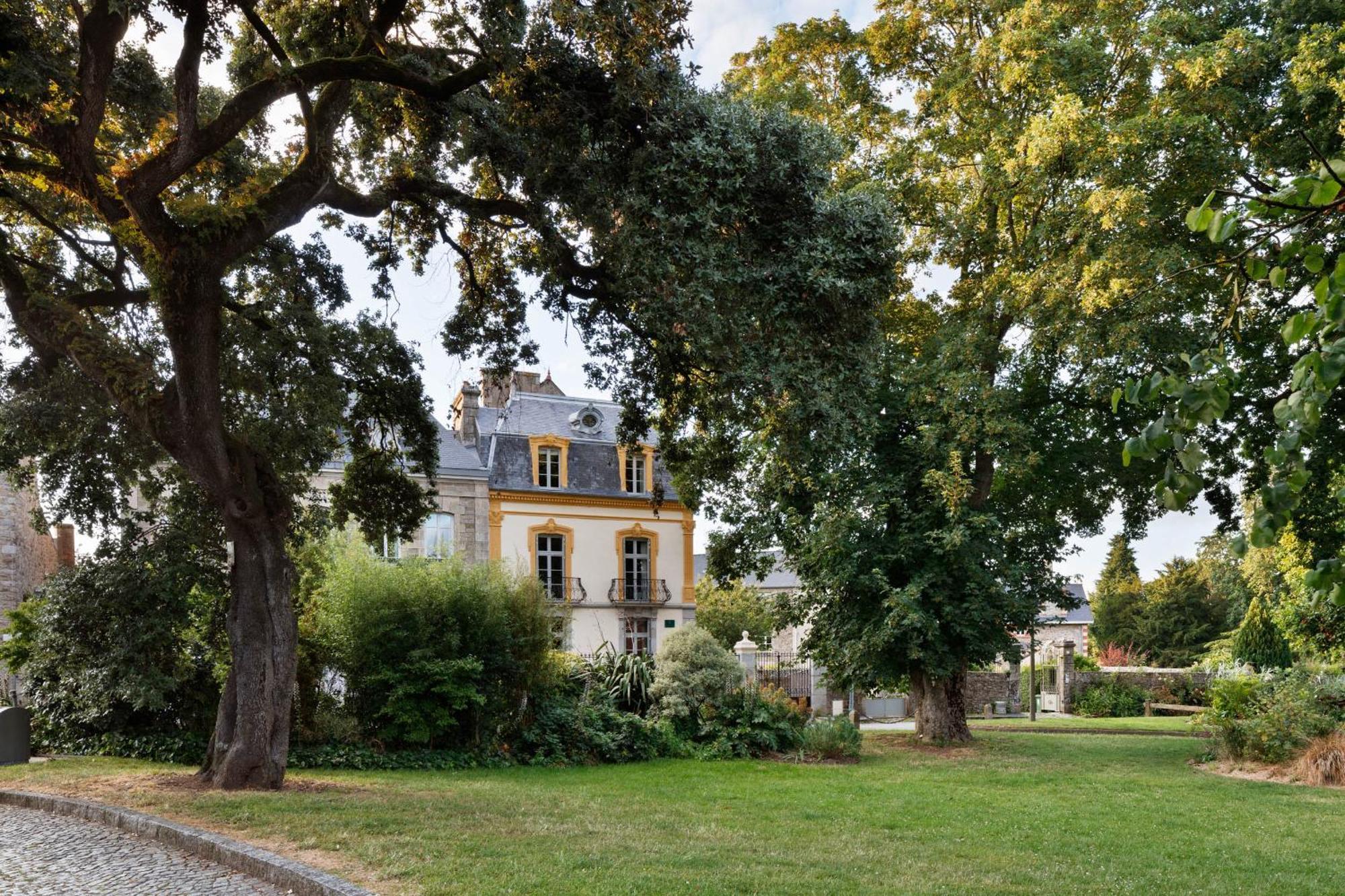 Clos Du Cedre - Chambres D'Hotes D'Exception, Luxury B&B A ดีน็อง ภายนอก รูปภาพ